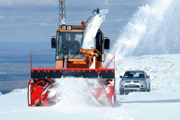 Doğu'da kar engeli: 290 köy yolu kapalı