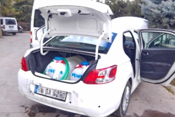 Polisleri bile şaşırtan düzenekle akaryakıt hırsızlığı