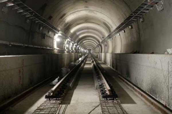 Türkiye'nin ilk sürücüsüz metrosu açılıyor