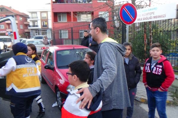 Sakarya'da 8 öğrenci hastanelik oldu