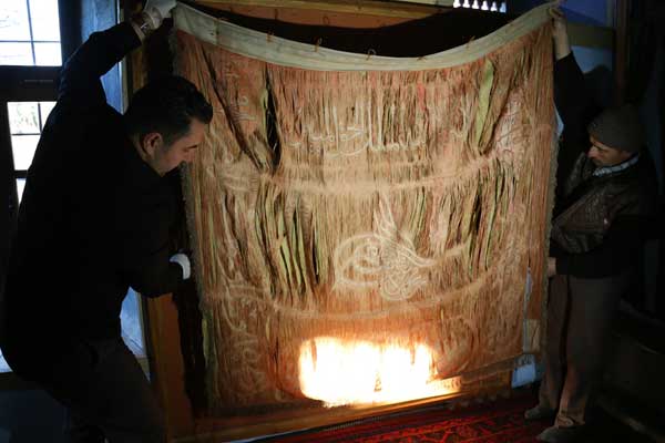 Sultan Reşat'ın sancağı restorasyon için müzede