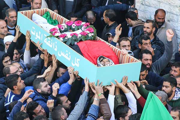 İsrail'in şehit ettiği Filistinli defnedildi