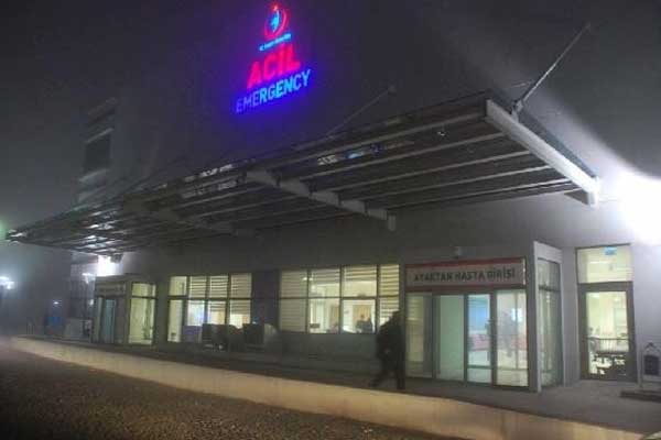 53 inşaat işçisi yemekten zehirlendi