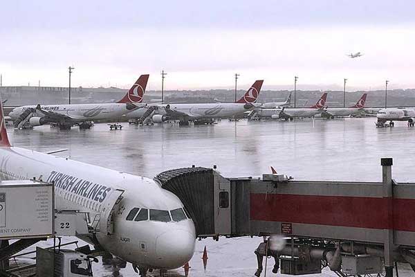 İstanbul'da sağanak hava ulaşımını etkiledi