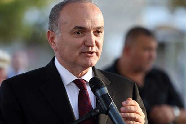 Bakan Özlü'den yerli otomobil açıklaması