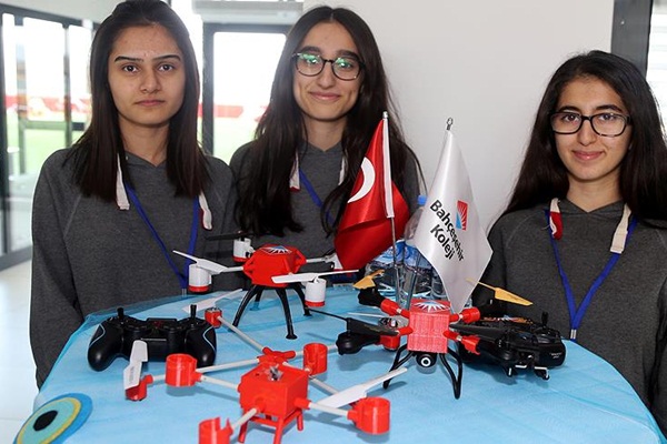 Atık malzemelerden drone ürettiler