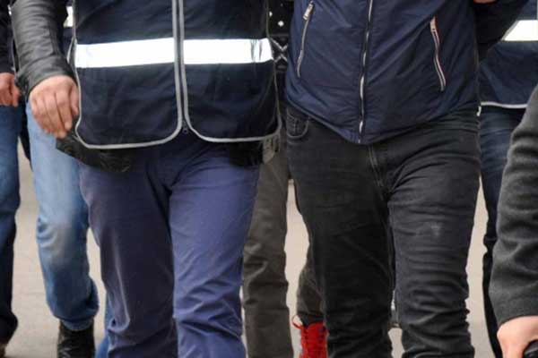 FETÖ’nün 'izdivaç sorumluları'na operasyon: 62 gözaltı