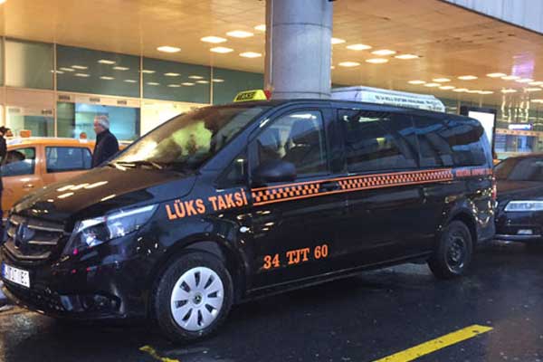 Atatürk Havalimanı'nda lüks taksi hizmeti başladı