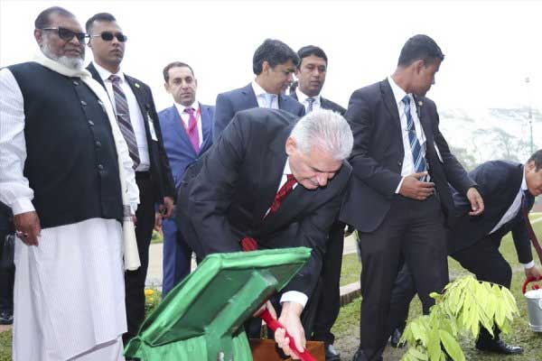 Başbakan Yıldırım Bangladeş'te