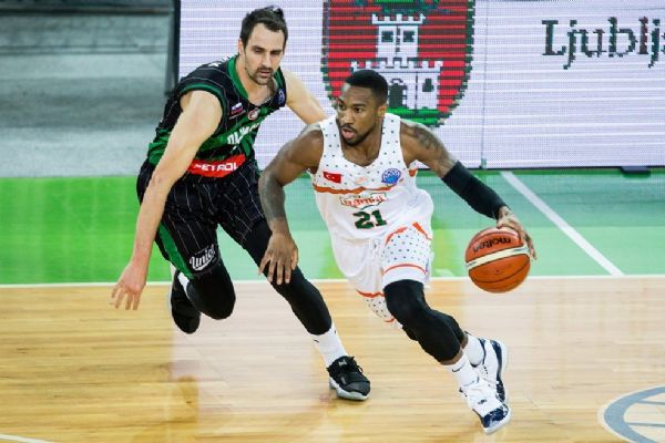Banvit Slovenya'da kazanmayı bildi
