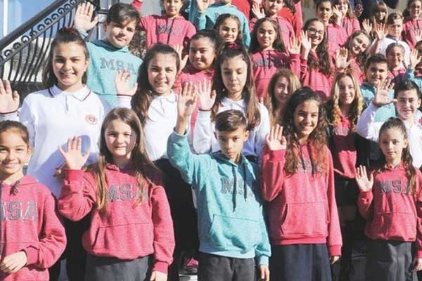 33 ikiz ve bir üçüz öğrencili okul Guinnes'a aday olacak