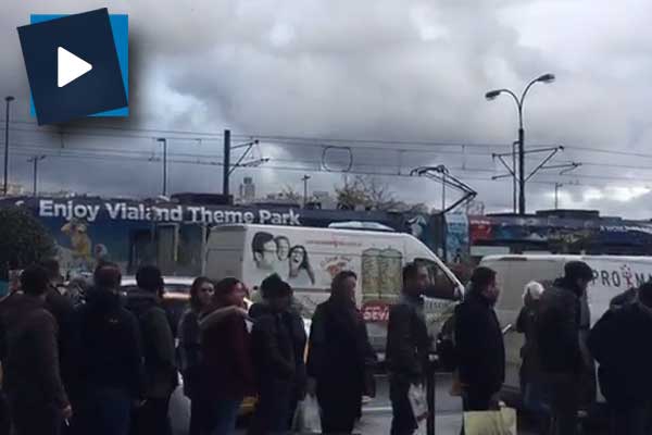 Milli piyango için uzun kuyruklar oluştu