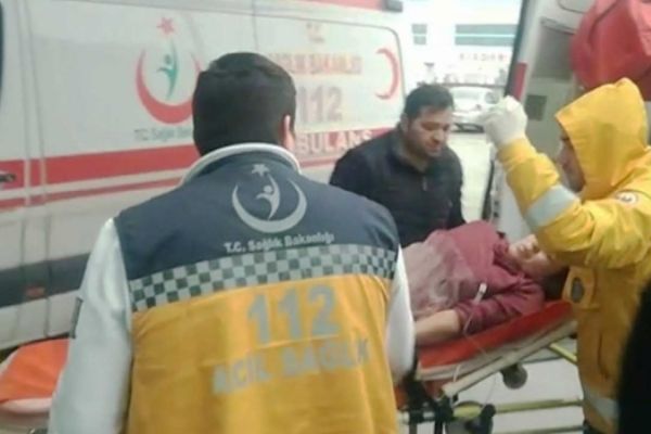 Sakarya'da sinir krizi geçiren kadın, kendini vurdu