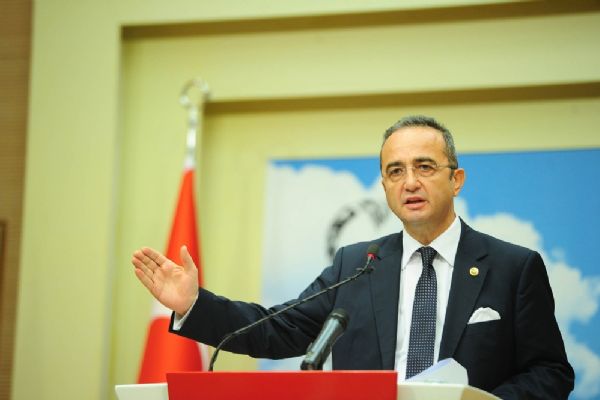 Bülent Tezcan'dan Yunanistan Savunma Bakanı'na cevap