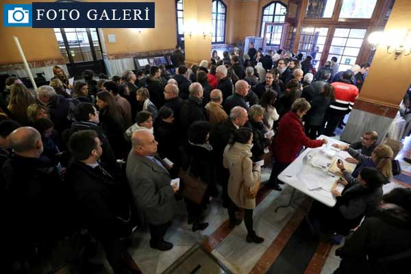 Katalanlardan seçime 'yoğun' ilgi