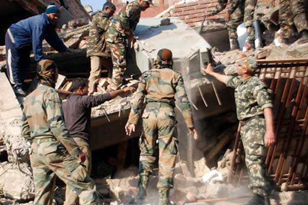 Hindistan'da şeker fabrikasında patlama