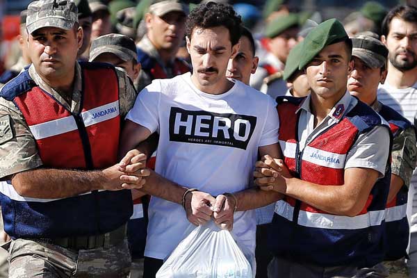 'Duruşmaya öyle havalı gelemeyecekler'