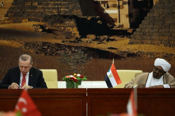 Türkiye-Sudan arasında 12 antlaşma imzalandı!