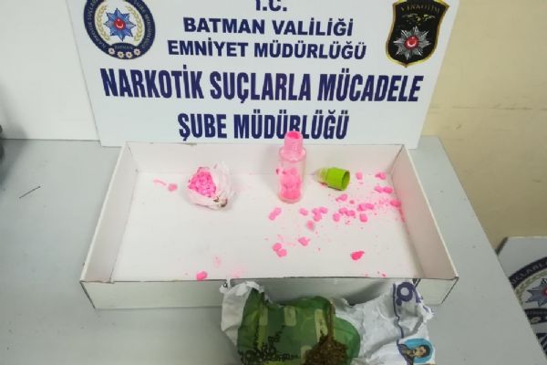 Batman'da evde el yapımı patlayıcı ele geçirildi