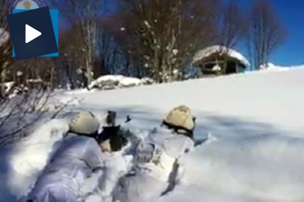 Jandarma zor şartlarda görevinin başında