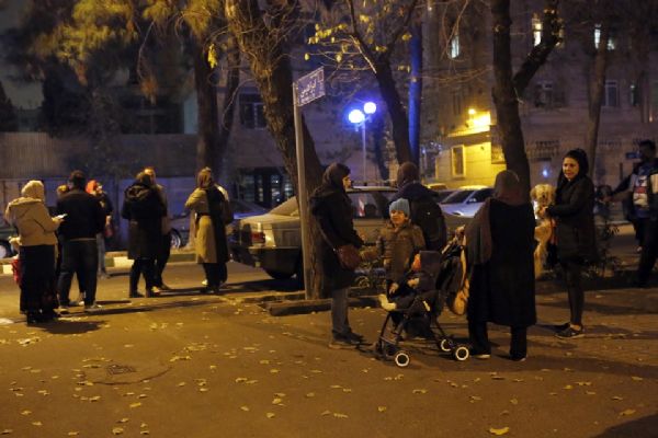 İran'da deprem: 1 kişi öldü, 56 kişi yaralandı