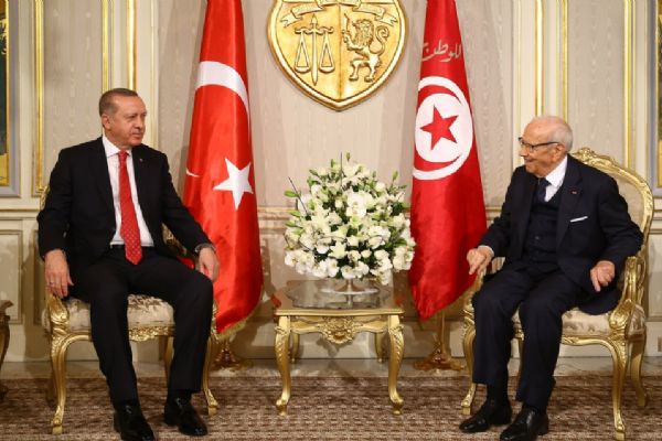 Cumhurbaşkanı Erdoğan Tunuslu mevkidaşı ile görüştü