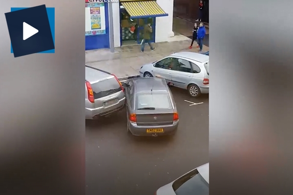 Kadın sürücü 'yok artık' dedirtti!