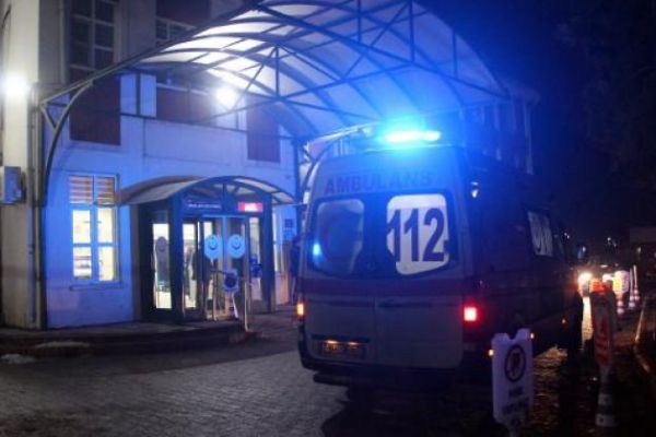 Yurtta kalan 17 öğrenci zehirlendi