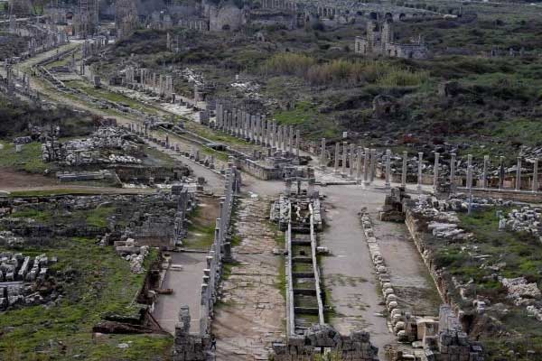 Antik Kent Perge keşfedilmeyi bekliyor