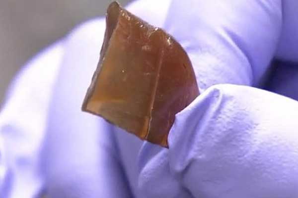 Kendini tamir eden cam geliştirildi!