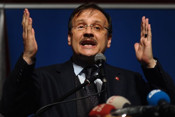 Hakan Çavuşoğlu'ndan Kılıçdaroğlu'na asgari ücret eleştirisi