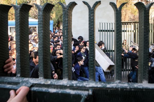 İran'da ölü sayısı 20'ye çıktı