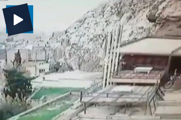 Kalede selfie çeken adam böyle düştü!