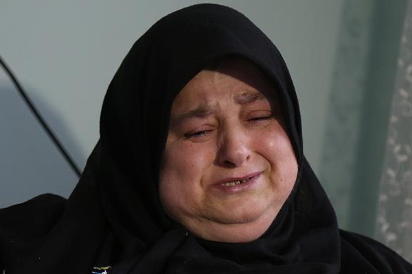 Evlatlarına yemek yapabilmenin hayalini kuruyor