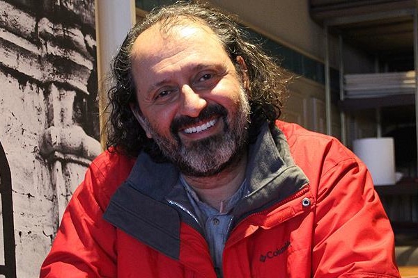 'Sanatın asli görevi mazlumun yanında olmak