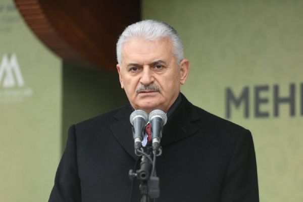 Binali Yıldırım: PTT yarım milyar civarında kar ediyor