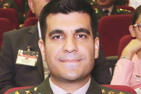 Burak Akın ve iki yüzbaşı serbest!