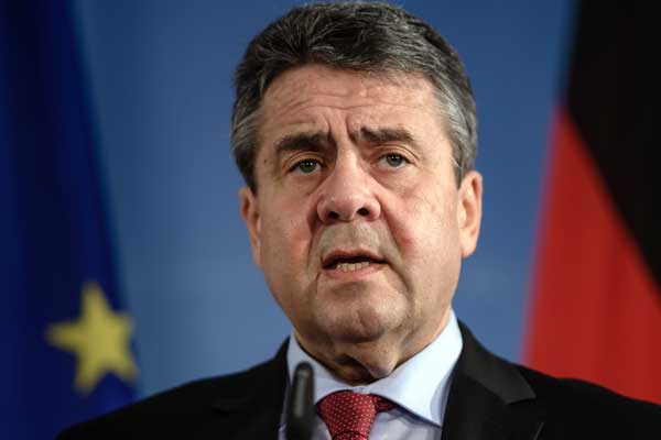 Alman Dışişleri Bakanı Gabriel: AB önemsemiyor