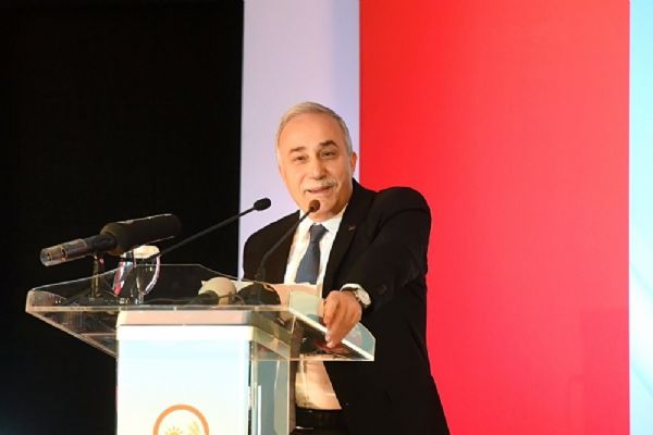 Ahmet Eşref Fakıbaba: 16 bin genç çiftçinin yüzde 60'ını genç kadın çiftçiler oluşturdu