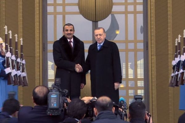 Cumhurbaşkanı Erdoğan, Katar Emiri ile bir araya geldi