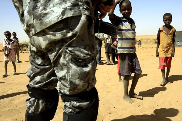 BM askerleri Afrikalı çocuklara tecavüz etti
