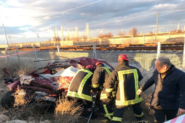 Konya'da katliam gibi kaza: 4 kişi öldü