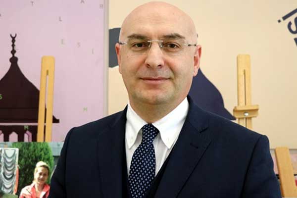 Çince seçmeli ders oluyor