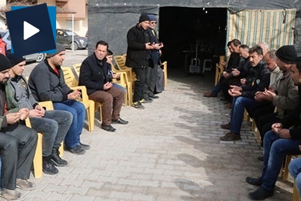 Kucağındaki yetim torununa alışveriş yaparken roketin hedefi oldu