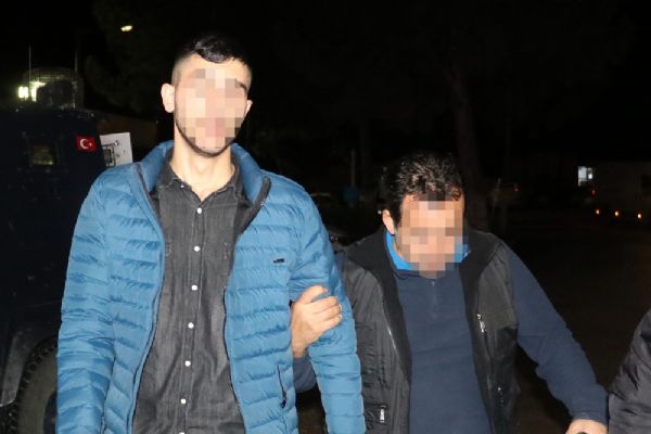 Adana'da halkı sokağa çağıran 9 kişi gözaltına alındı