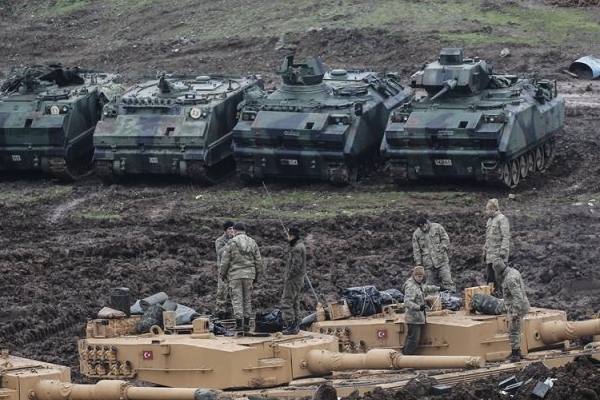 Afrin'e sevkiyat hız kesmiyor