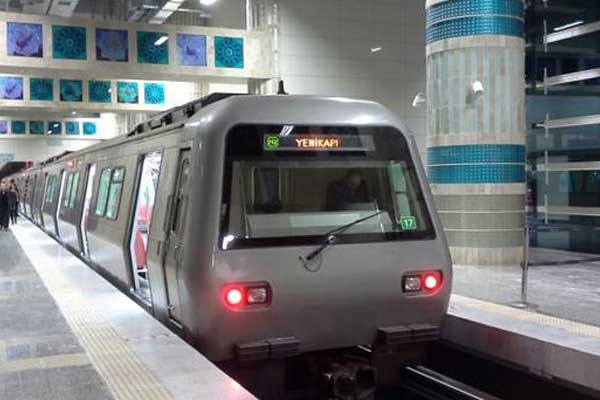 Metro seferleri durdu