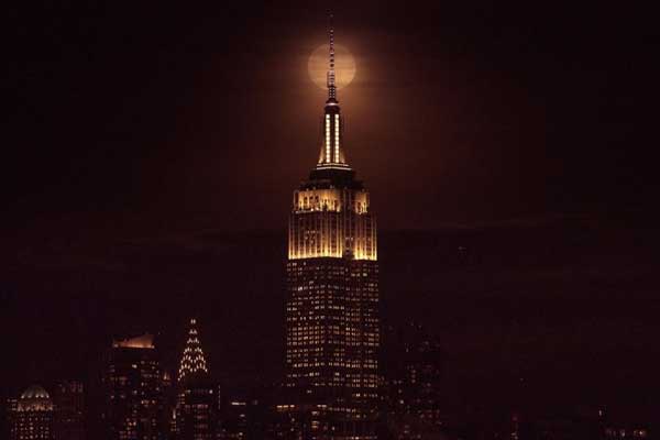 Süper Kanlı Mavi Ay'dan ilk kareler