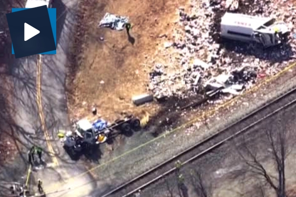 ABD’de senatörleri taşıyan tren kaza yaptı