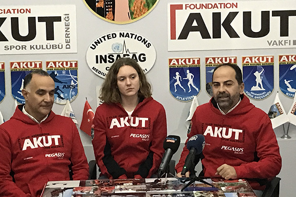 Özlem Çarıkçıoğlu: Ülkemi en iyi şekilde temsil etmek istiyorum